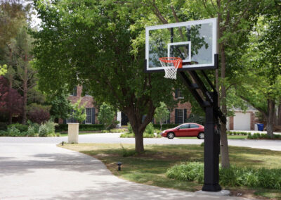 outdoor adjustable basketball hoop