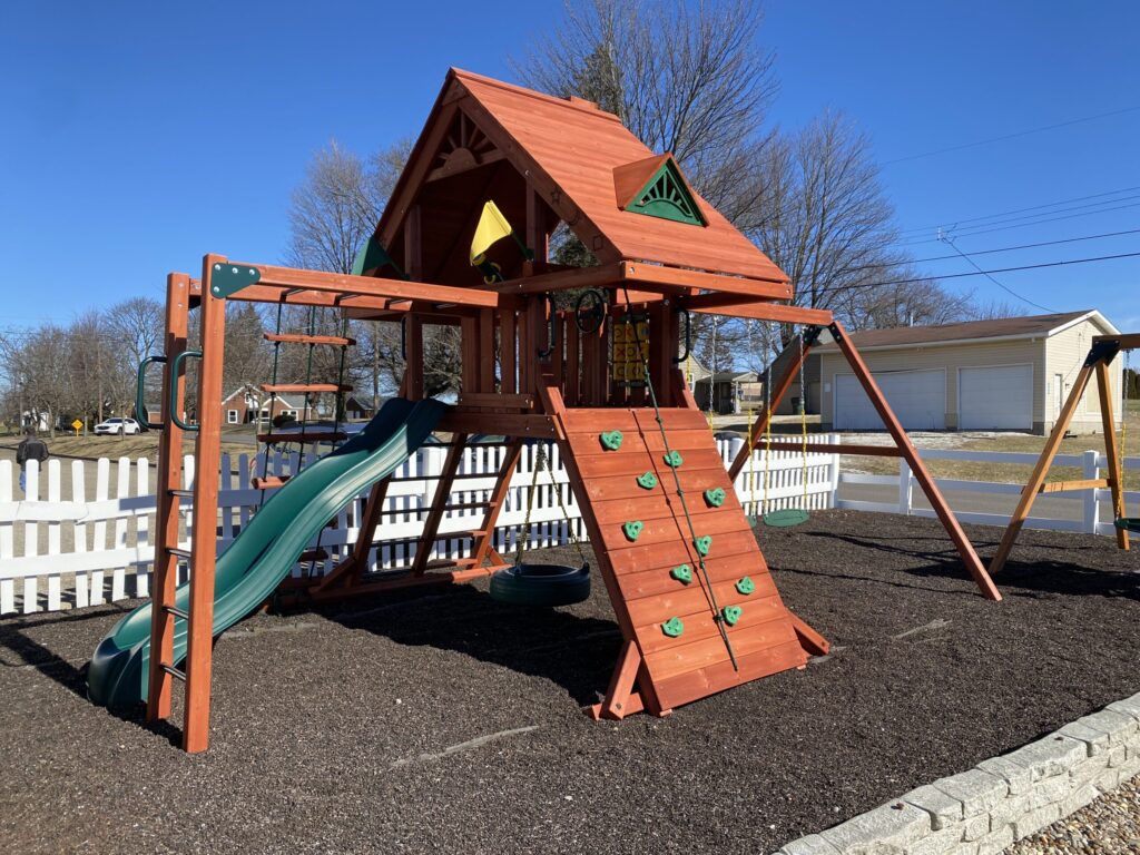 playground set for backyard