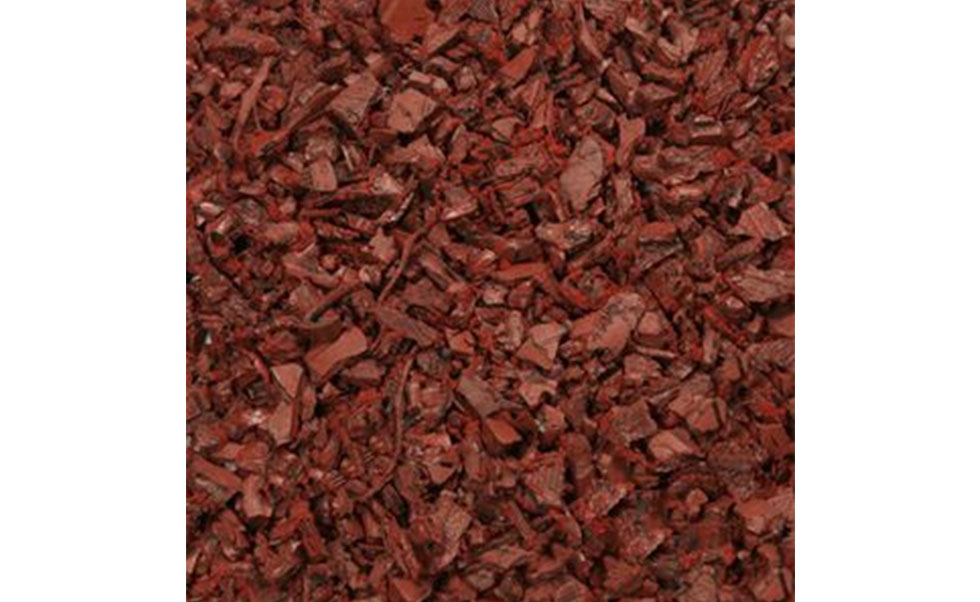 maroon rubber mulch