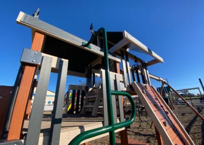 Swing Set with Picnic Table Mason Ohio