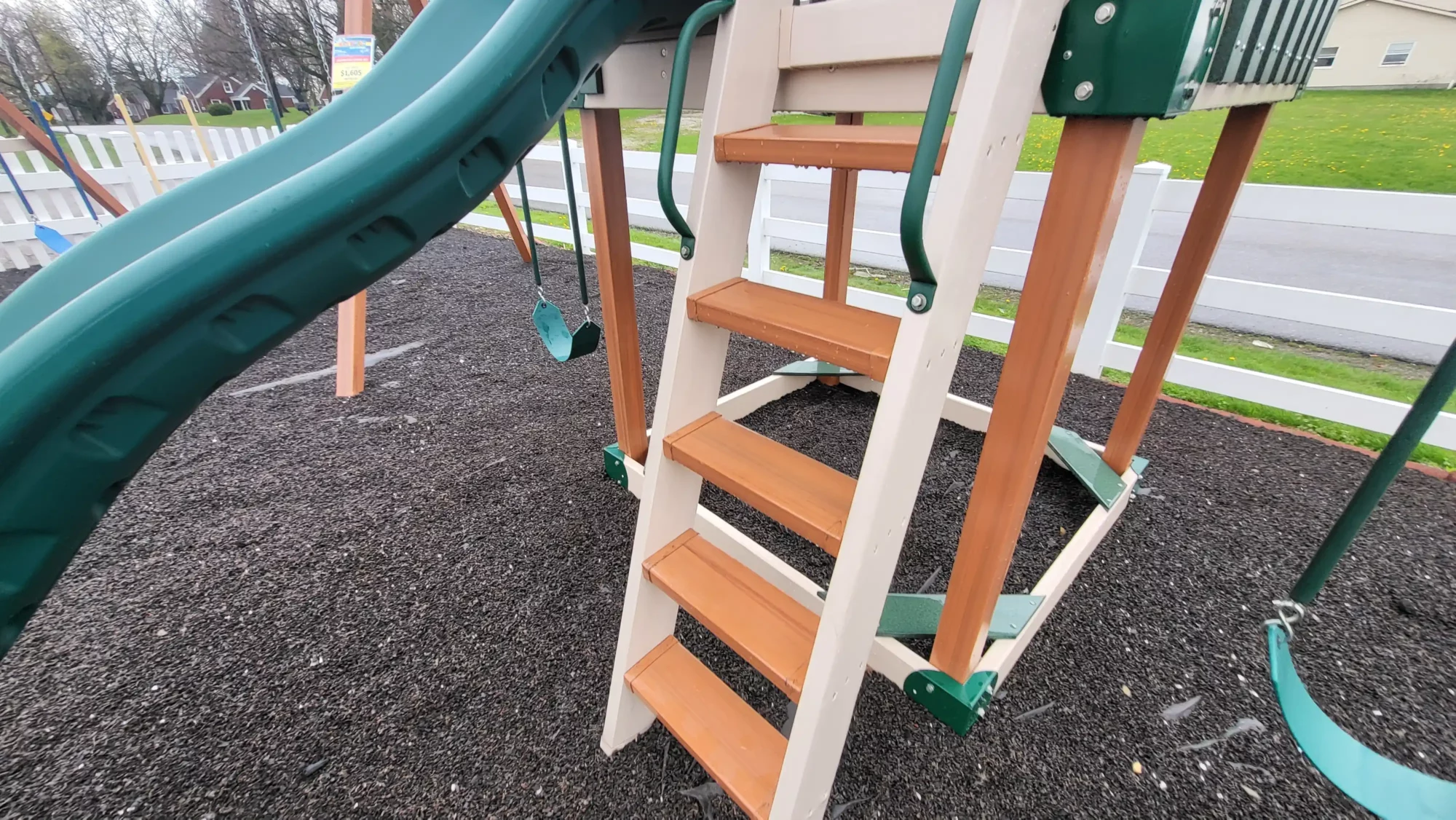 swing set for small backyard Champaign Illinois