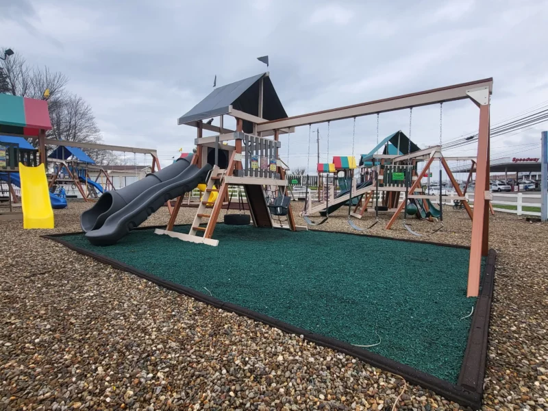 swing set with tire swing Akron Ohio