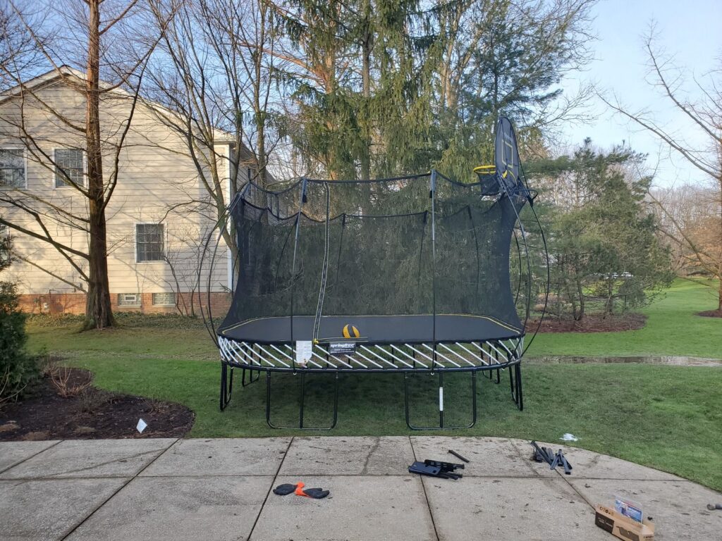 How to Take Apart a Trampoline Bowling Green Ohio